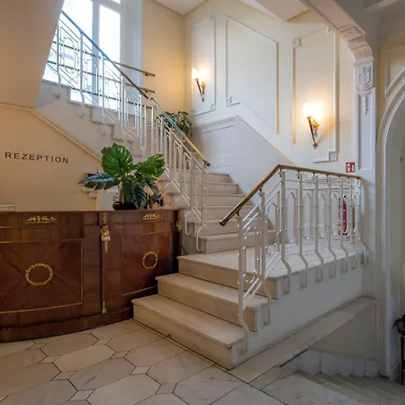 Bleichroeder Hotel